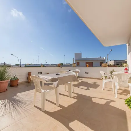 Rosso Salento Bed & Breakfast 3*