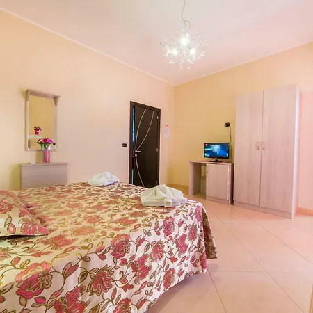 Rosso Salento Bed & Breakfast 3*